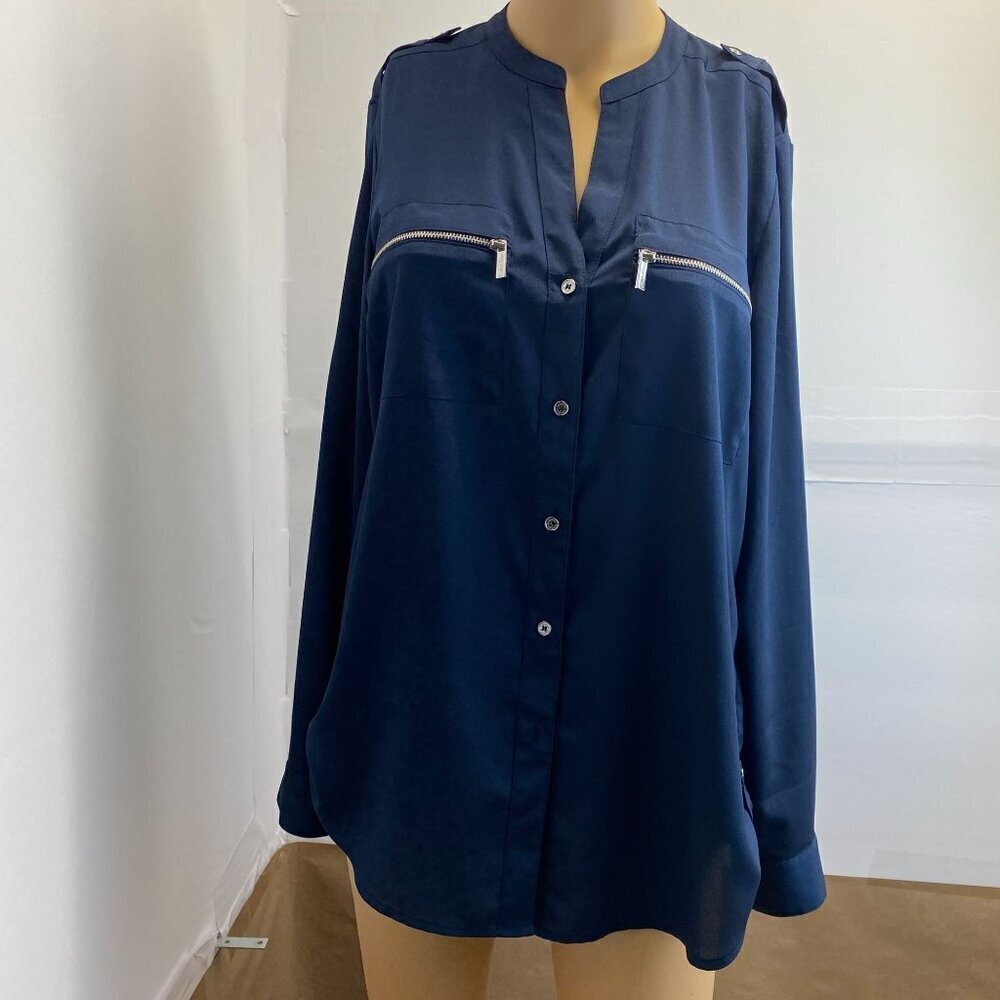 Calvin Klein Women's Navy Button-Down Long Sleeve Shirt Size S Pockets used